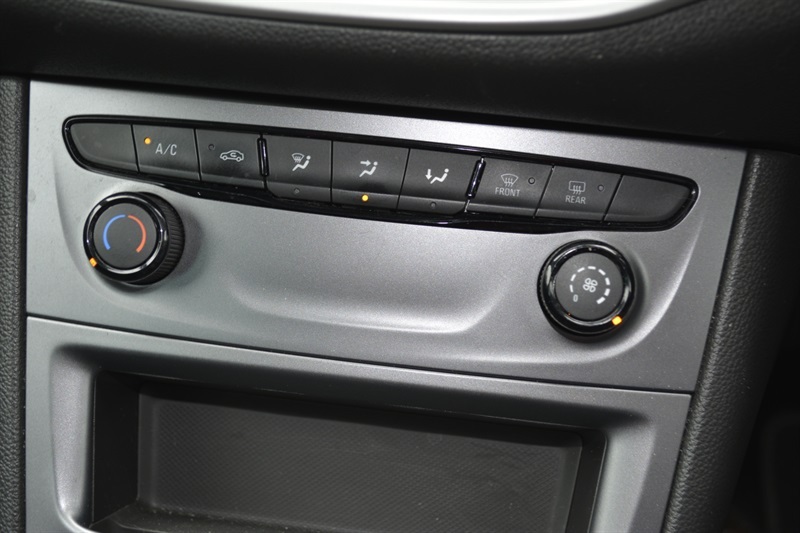 Vauxhall Astra Astra Ultimate Nav T Blue #18