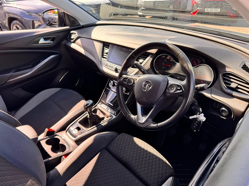 Vauxhall Grandland Hatchback Blue #8