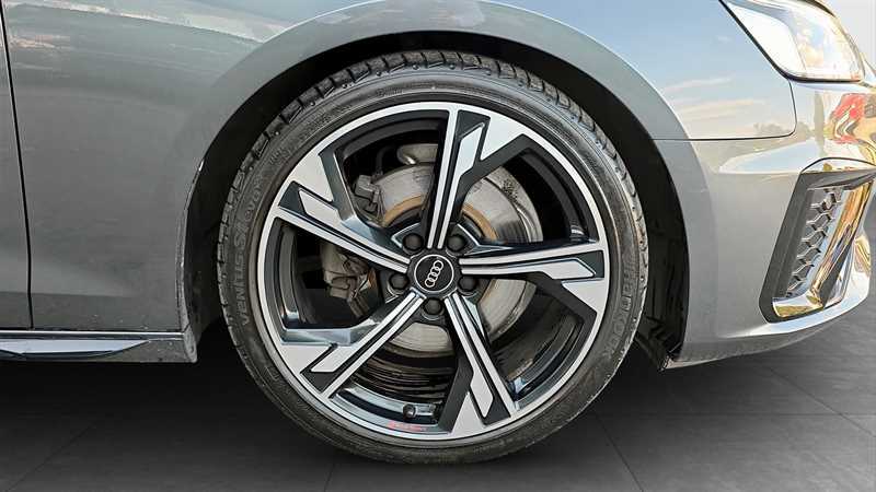 Audi A4 Avant 2L Technik Black #25