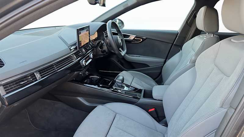 Audi A4 Avant 2L Technik Black #15