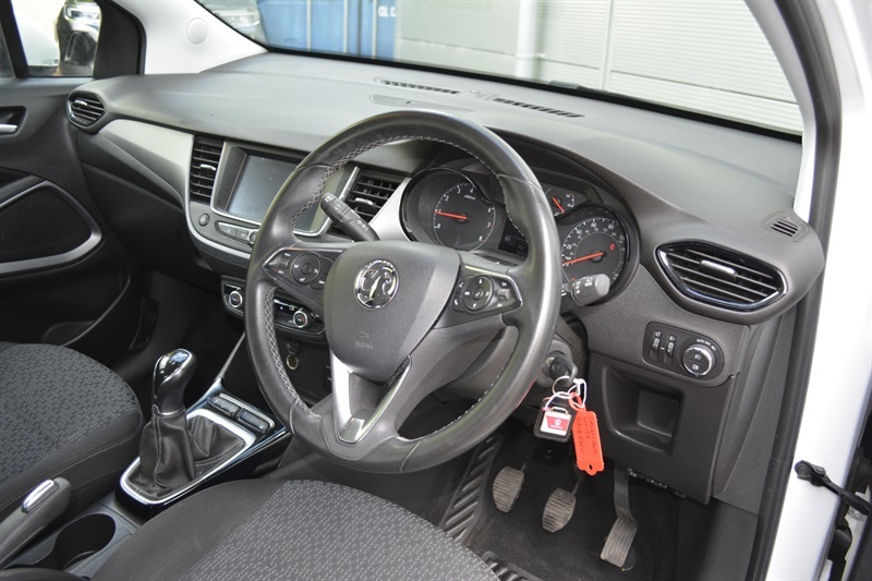 Vauxhall Crossland Tech Line Nav Grey #10