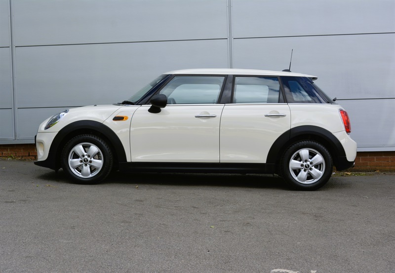 Mini Hatch 1.2 One Hatchback Euro 6 Ss DP65DDU White #3