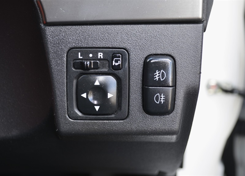 Mitsubishi Shogun Shogun Sg3 Di-d Lwb Black #26