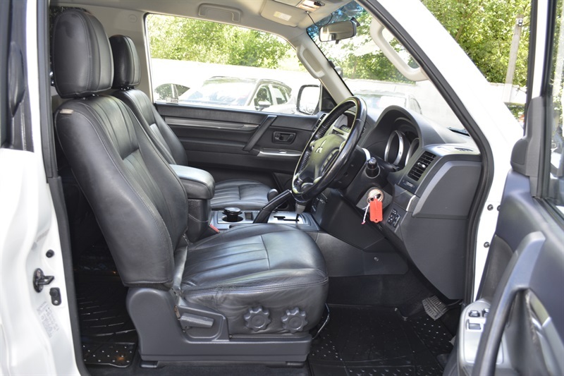 Mitsubishi Shogun Shogun Sg3 Di-d Lwb Black #8