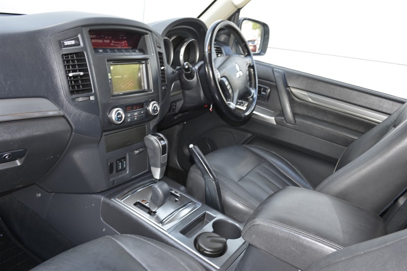 Mitsubishi Shogun Shogun Sg3 Di-d Lwb Black #14