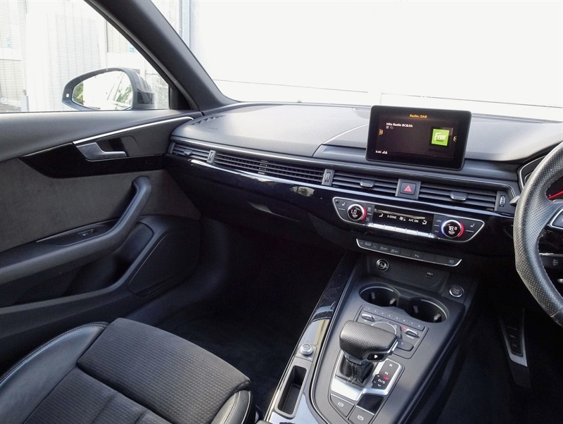 Audi A4 1.4T Fsi Black Edition S Tronic Full Audi Serv Grey #25