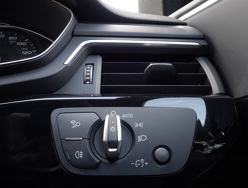 Audi A4 1.4T Fsi Black Edition S Tronic Full Audi Serv Grey #27