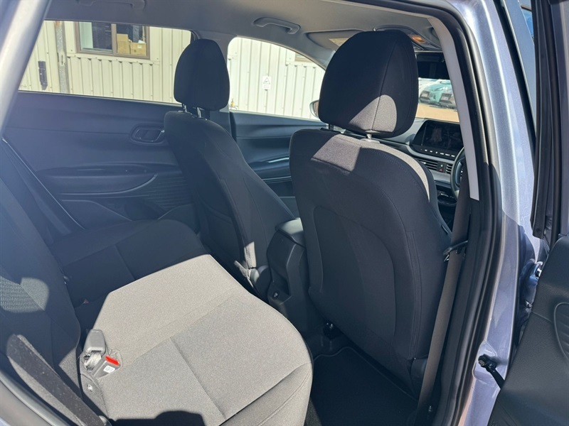 Hyundai I20 Advance White #15