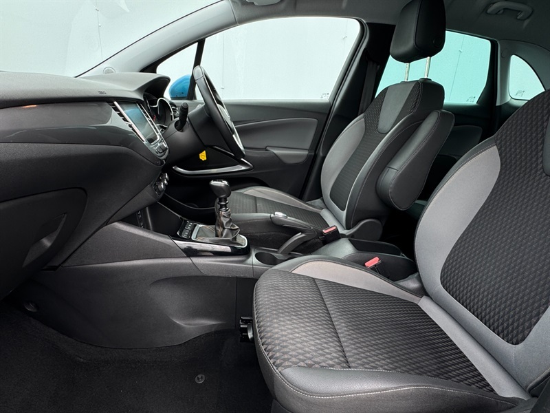 Vauxhall Crossland Elite White #11