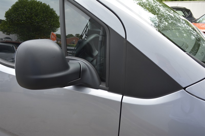 Citroen Berlingo Mpv White #24
