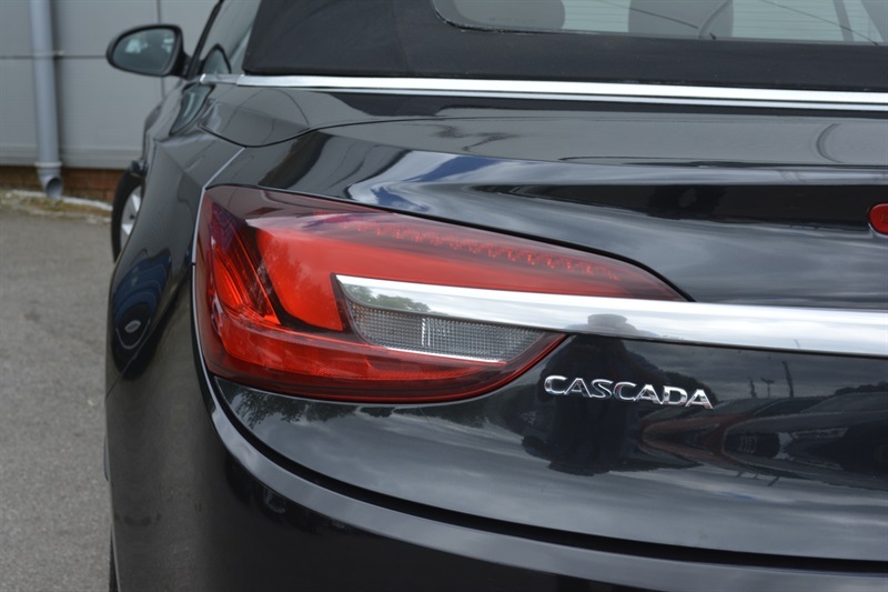 Vauxhall Cascada Elite 2.0 Startstop 170Ps - Stunning C White #24