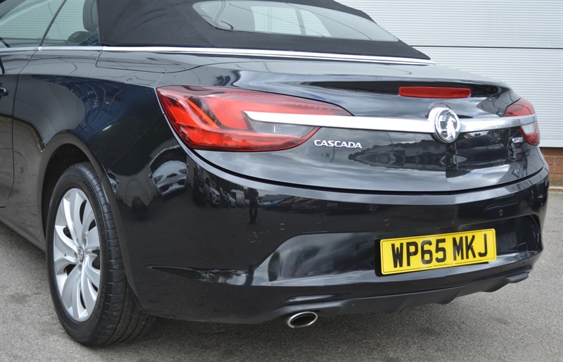 Vauxhall Cascada Elite 2.0 Startstop 170Ps - Stunning C White #25