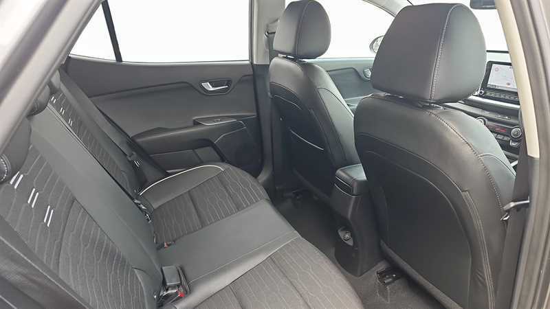 Kia Stonic 1.0T Gdi 98 2 Dct Black #17
