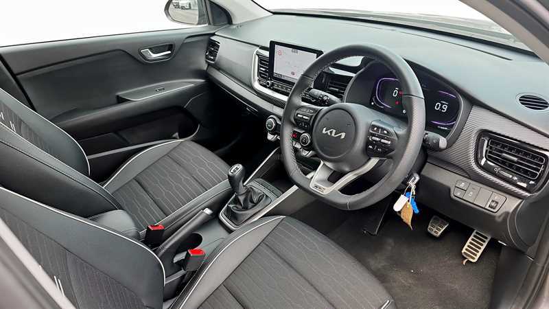 Kia Stonic 1.0T Gdi 98 2 Dct Black #9