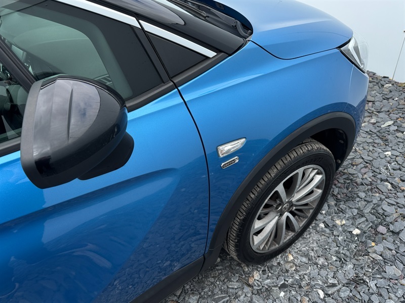 Vauxhall Crossland Sri Nav Blue #10