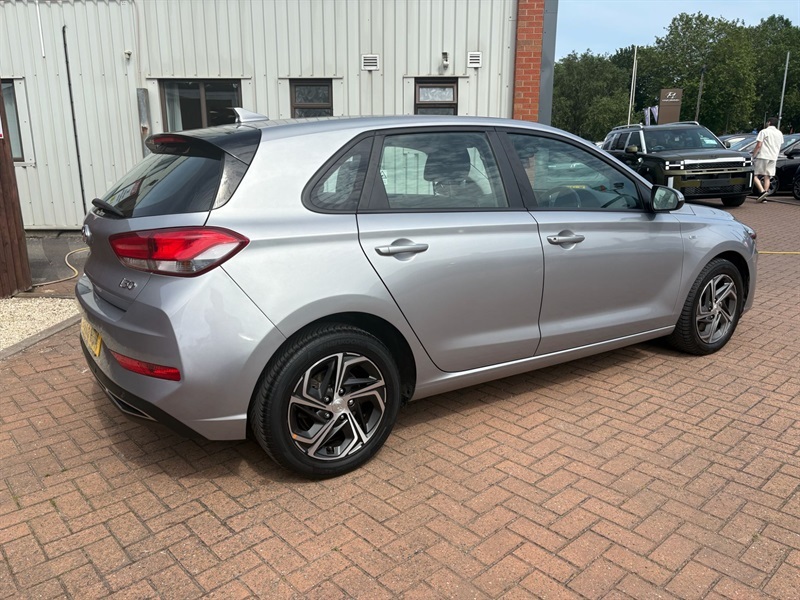 Hyundai I30 1.0 T-gdi Mhev Se Connect Hatchback Hyb YO23WDM Silver #3