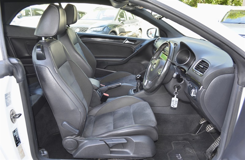 Volkswagen Golf 1.6 Tdi Bluemotion Euro 5 Ss Black #10