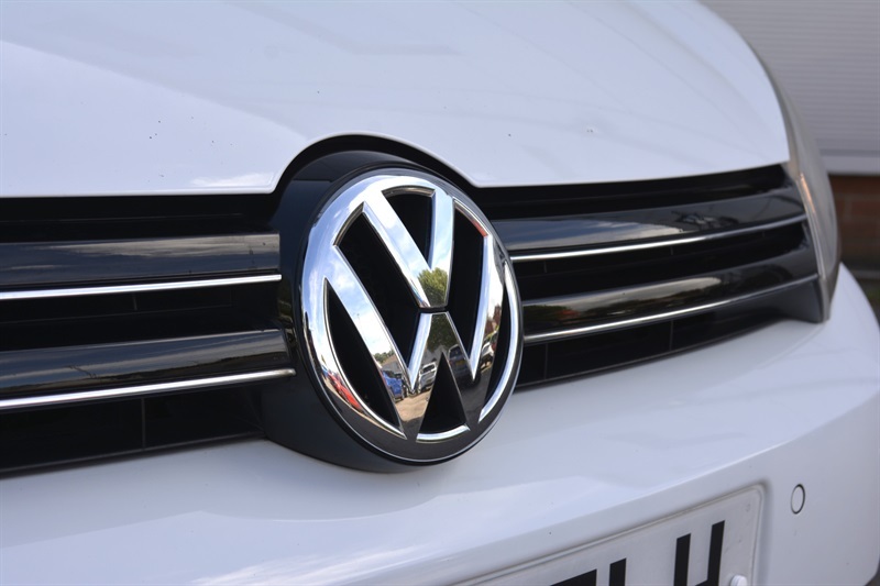 Volkswagen Golf 1.6 Tdi Bluemotion Euro 5 Ss Black #36
