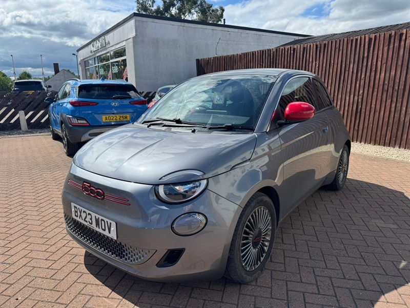Fiat 500E 500E Red White #7