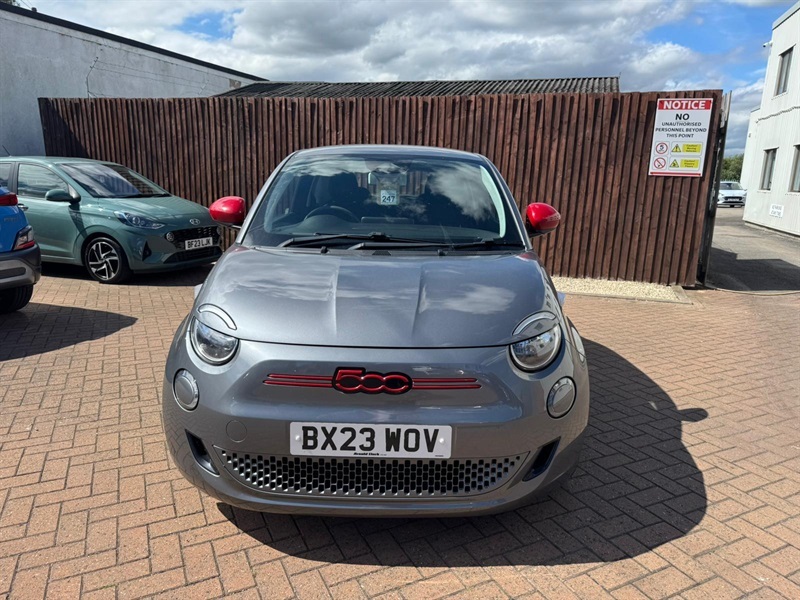 Fiat 500E 500E Red White #8