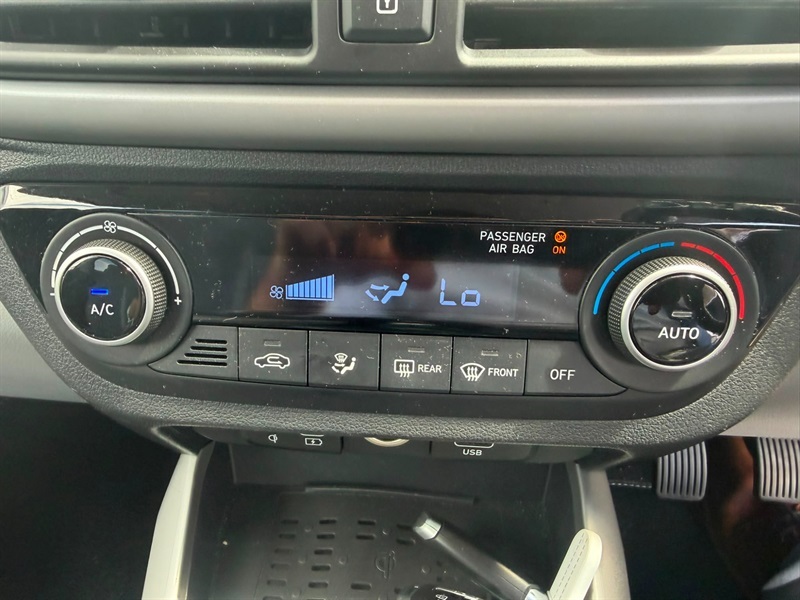 Hyundai I10 Premium Blue #11