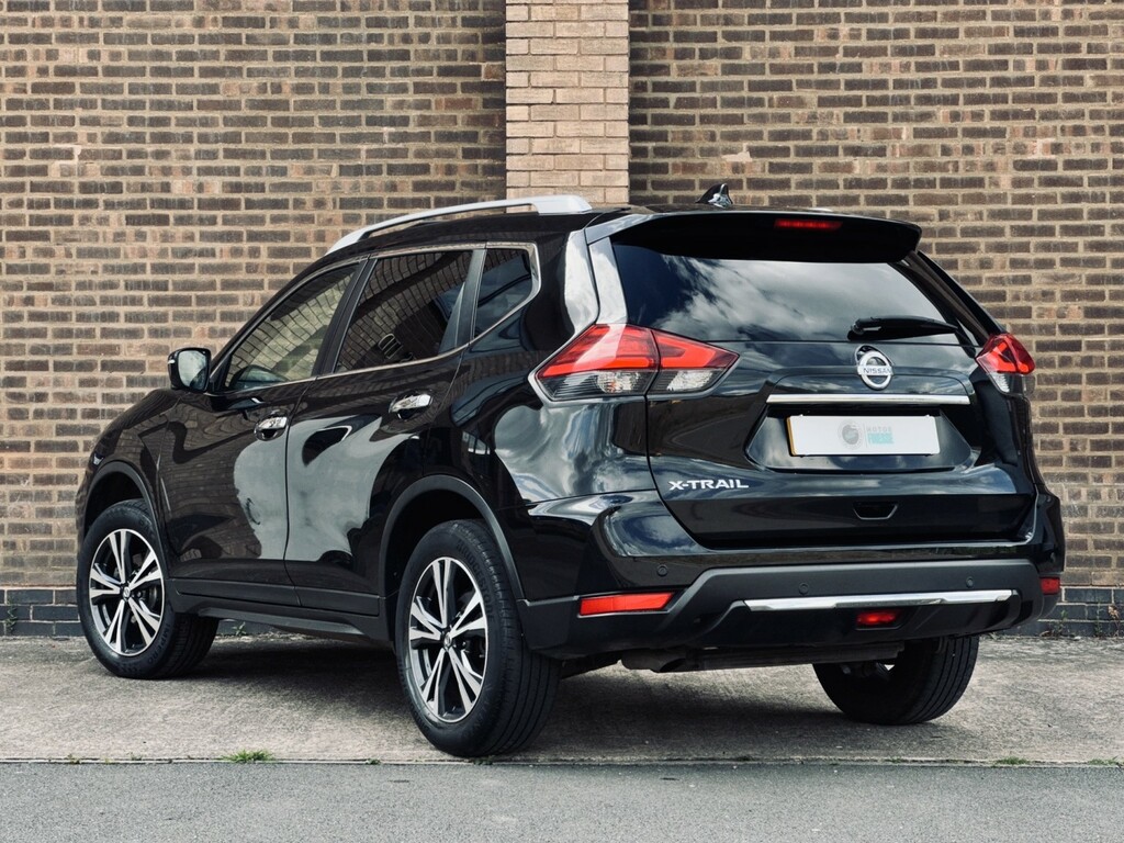 Nissan X-Trail 1.3 Dig-t N-connecta Black #2