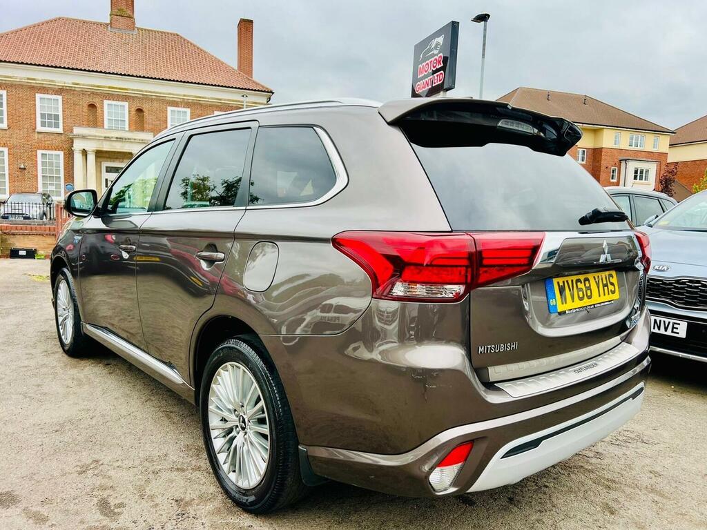 Mitsubishi Outlander 2.4H Twinmotor 13.8Kwh 4H Cvt 4Wd Euro 6 Ss Brown #4