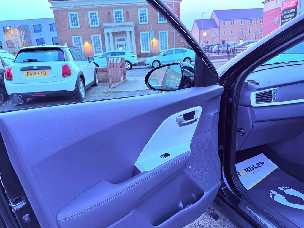 Kia Niro Blue #37