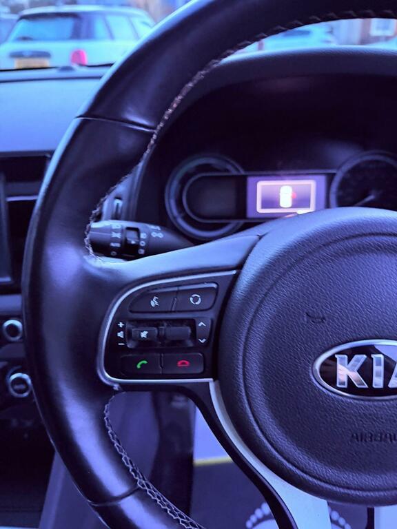Kia Niro Blue #25