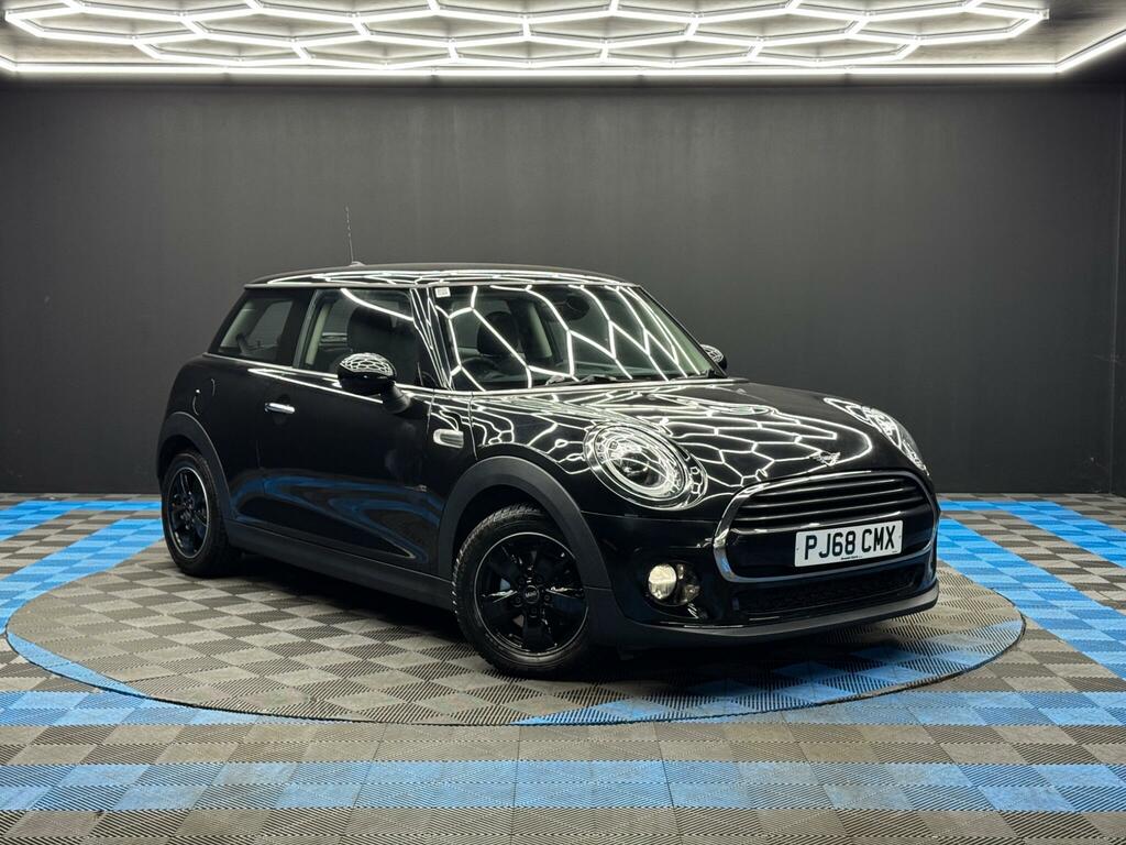 Mini Hatch 1.5 Cooper Euro 6 Ss PJ68CMX Black