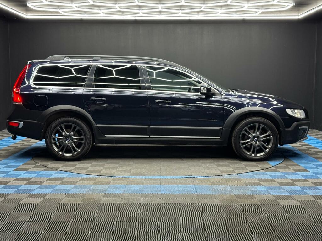 Volvo XC70 2.4 D5 Se Lux Awd Euro 6 Ss Blue #4