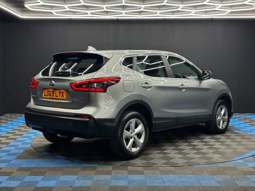 Nissan Qashqai 1.3 Dig-t Acenta Premium Euro 6 Ss LO69LYX Silver #5
