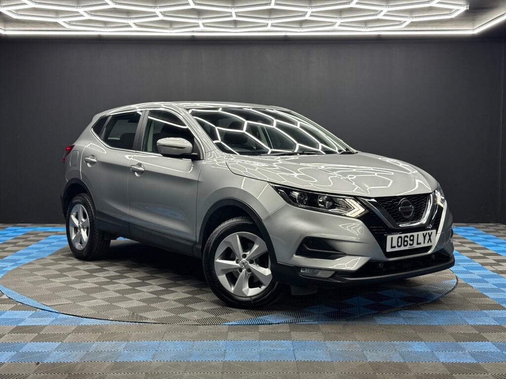 Nissan Qashqai 1.3 Dig-t Acenta Premium Euro 6 Ss LO69LYX Silver