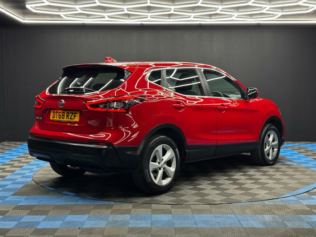 Nissan Qashqai 1.5 Dci Acenta Premium Euro 6 Ss DT68RZF Red #5