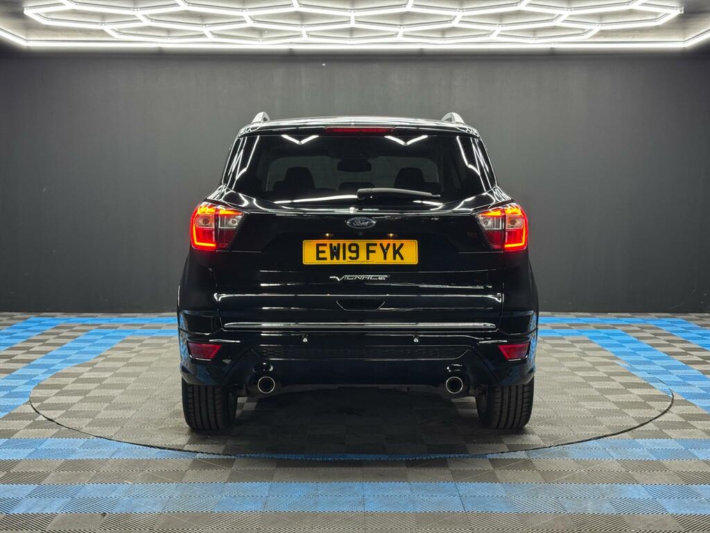Ford Kuga 2.0 Tdci Vignale Awd Euro 6 Ss EW19FYK Black #6