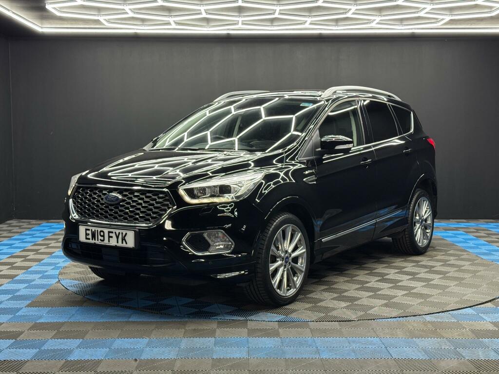 Ford Kuga 2.0 Tdci Vignale Awd Euro 6 Ss EW19FYK Black #3