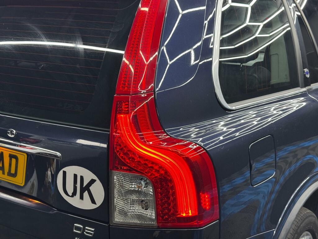 Volvo XC90 2.4 D5 Executive Awd 200 Bhp Black #40