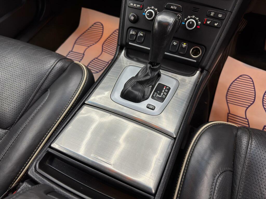 Volvo XC90 2.4 D5 Executive Awd 200 Bhp Black #25