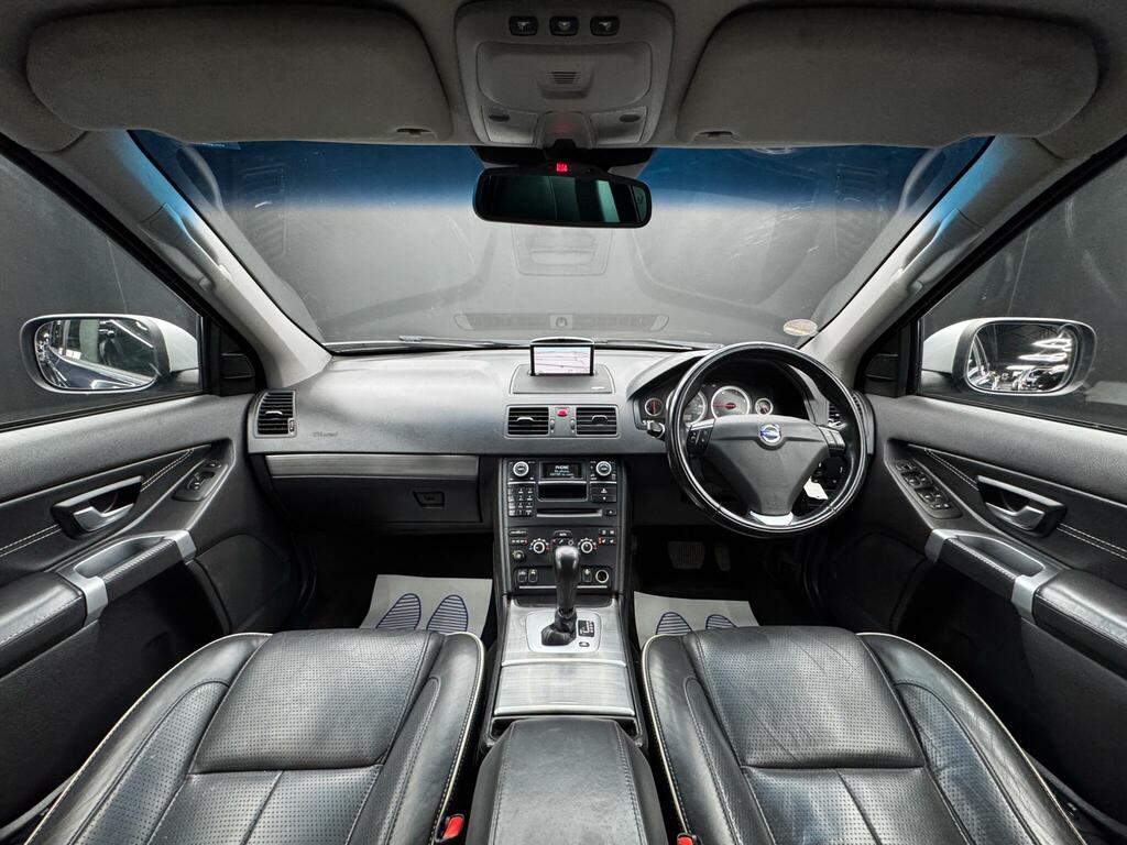 Volvo XC90 2.4 D5 Executive Awd 200 Bhp Black #18
