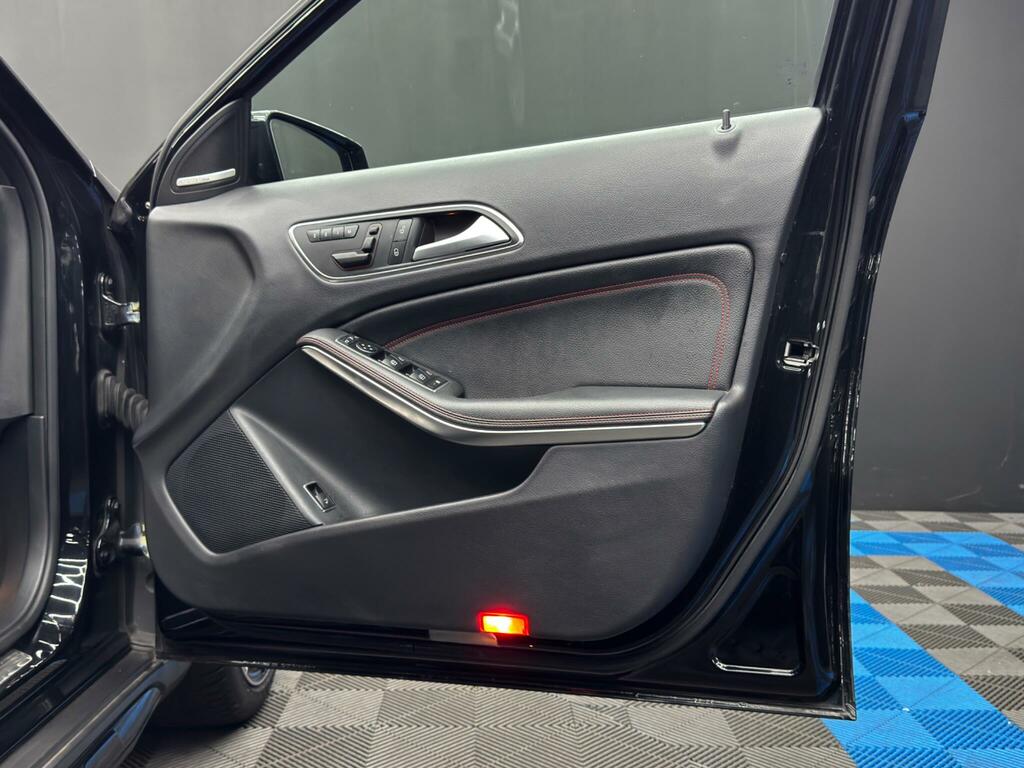 Mercedes-Benz GLA Class Gla 200 D Sport In Grey With 79K Grey #43