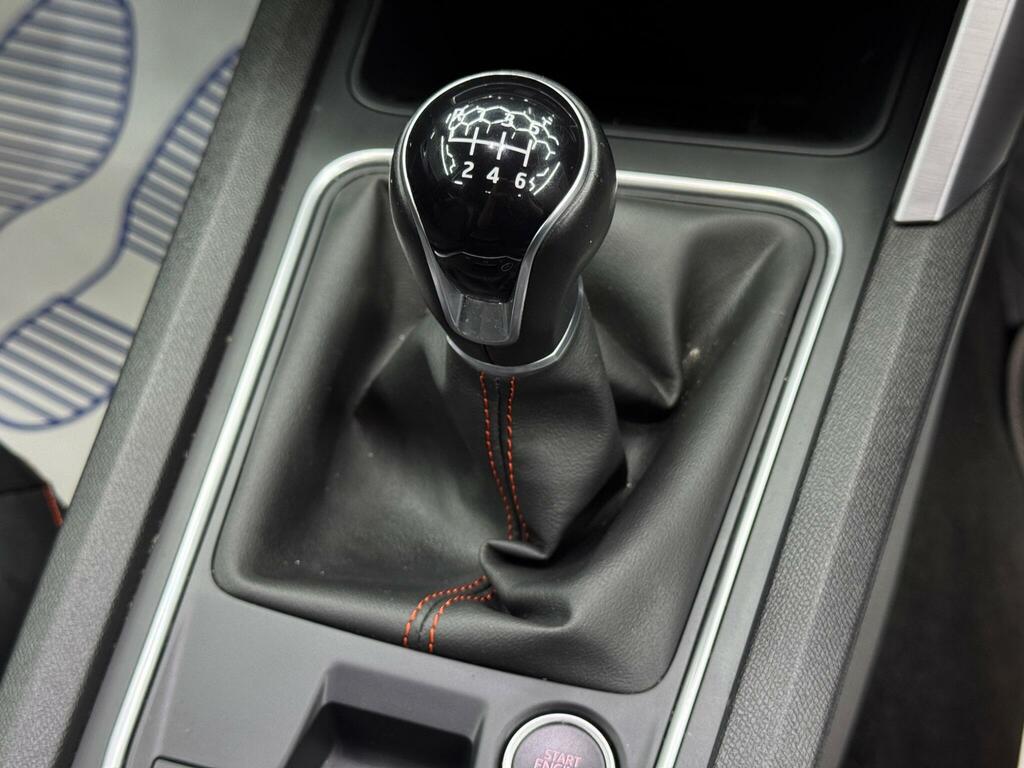 Seat Leon 1.5 Tsi Evo Fr Sport 129 Bhp White #26