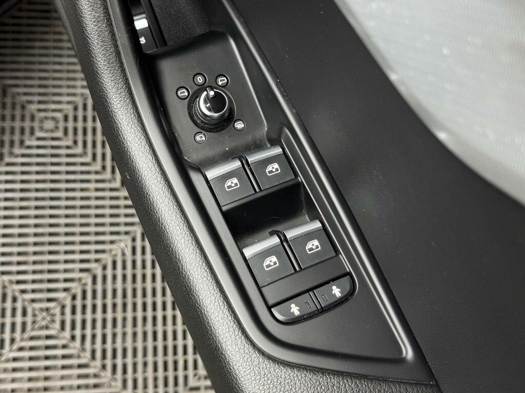 Audi A4 2.0 Tdi 190 S Line S Tronic  #43