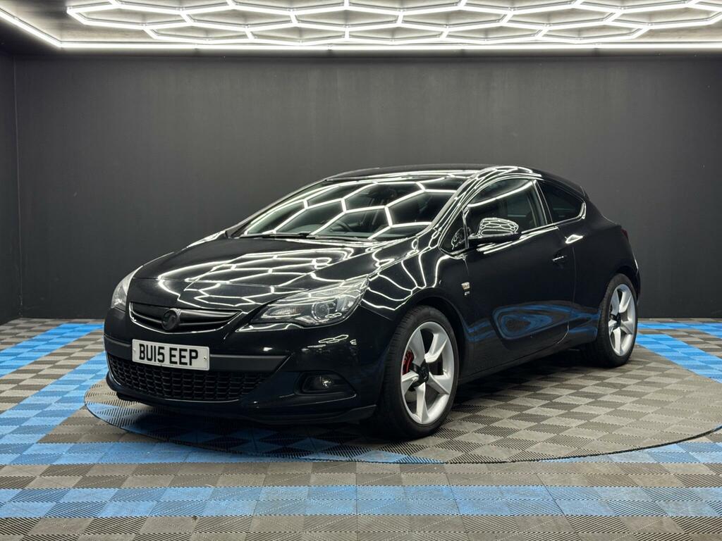 Vauxhall Astra GTC 2.0 Cdti Sri Euro 5 Ss Black #3