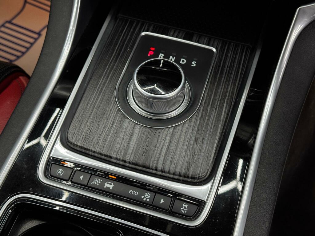 Jaguar XF Black #27