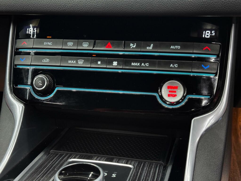 Jaguar XF Black #28