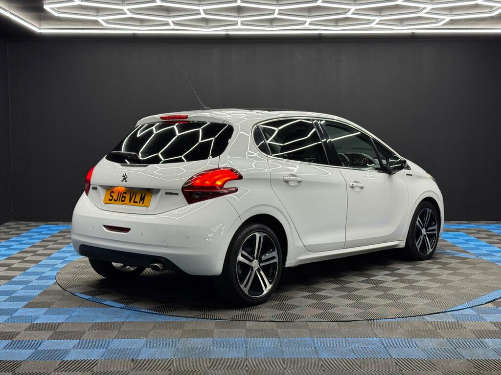 Peugeot 208 1.6 Bluehdi Gt Line Euro 6 Ss White #5