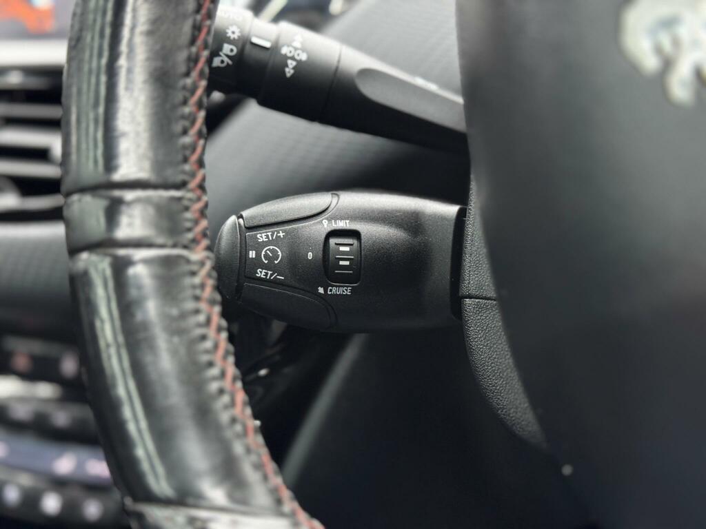 Peugeot 208 Active Grey #22