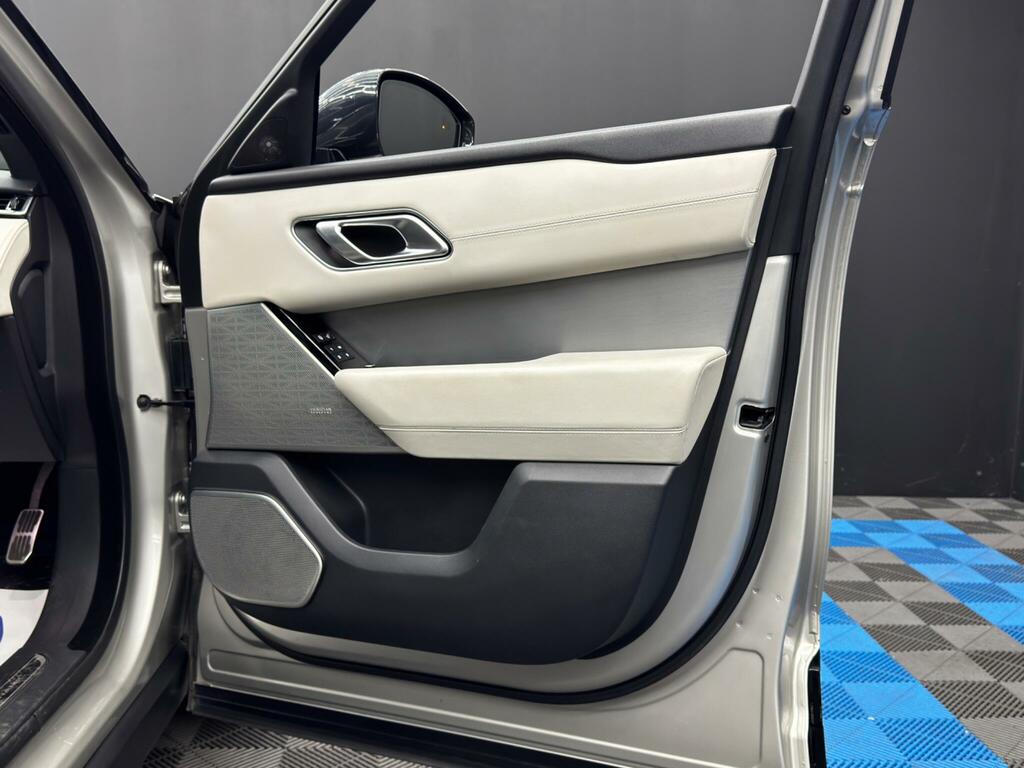 Land Rover Range Rover Velar R-dynamic Se Grey #43