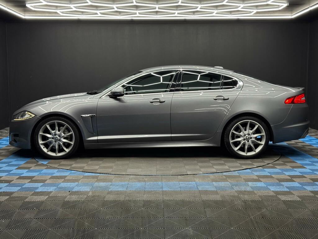Jaguar XF D Luxury White #8