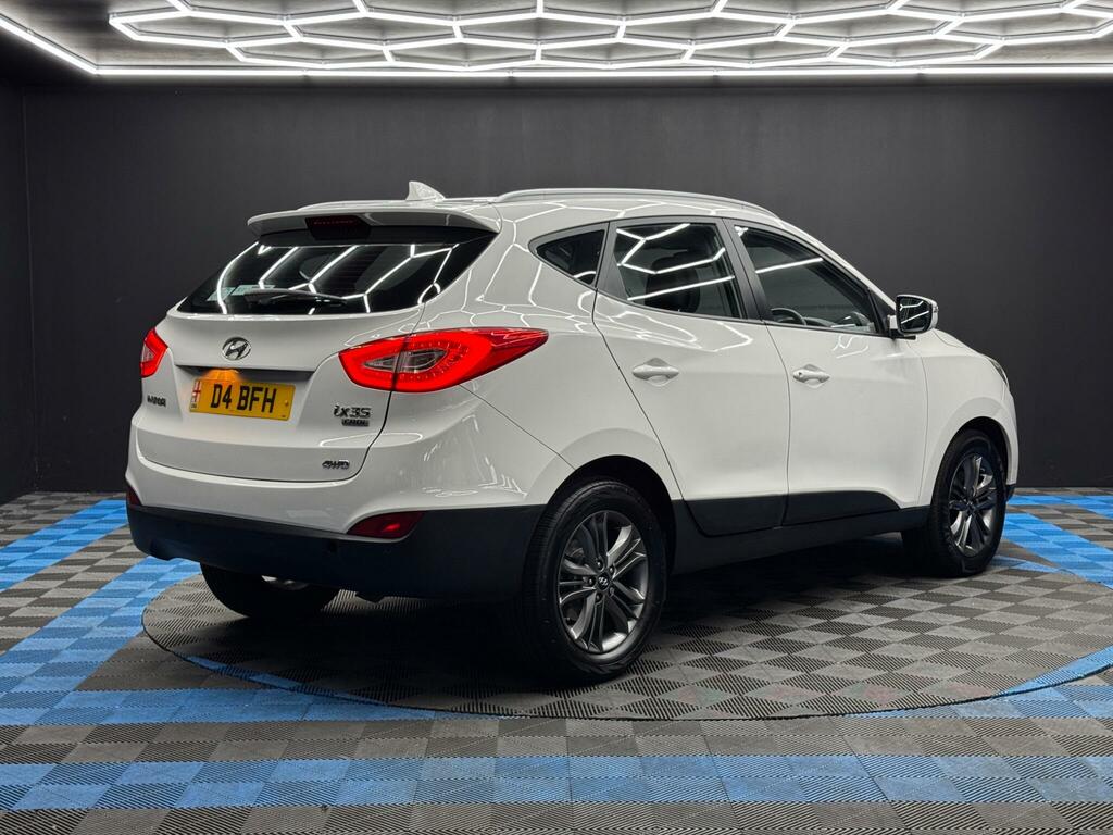 Hyundai Ix35 2.0 Crdi Se 4Wd Euro 5 Nav White #5